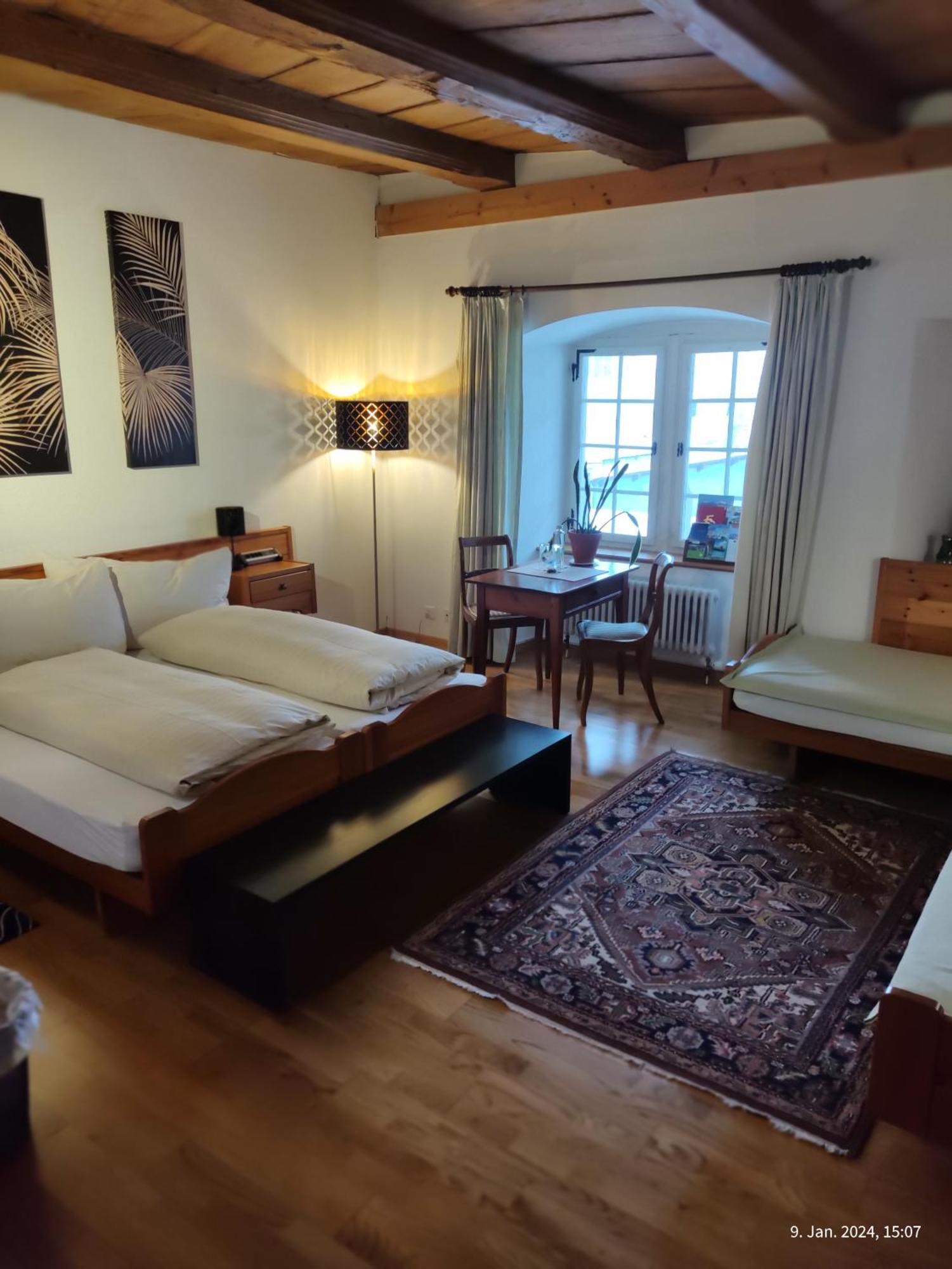 Gasthaus "Hotel Hirschen" Beromünster Extérieur photo