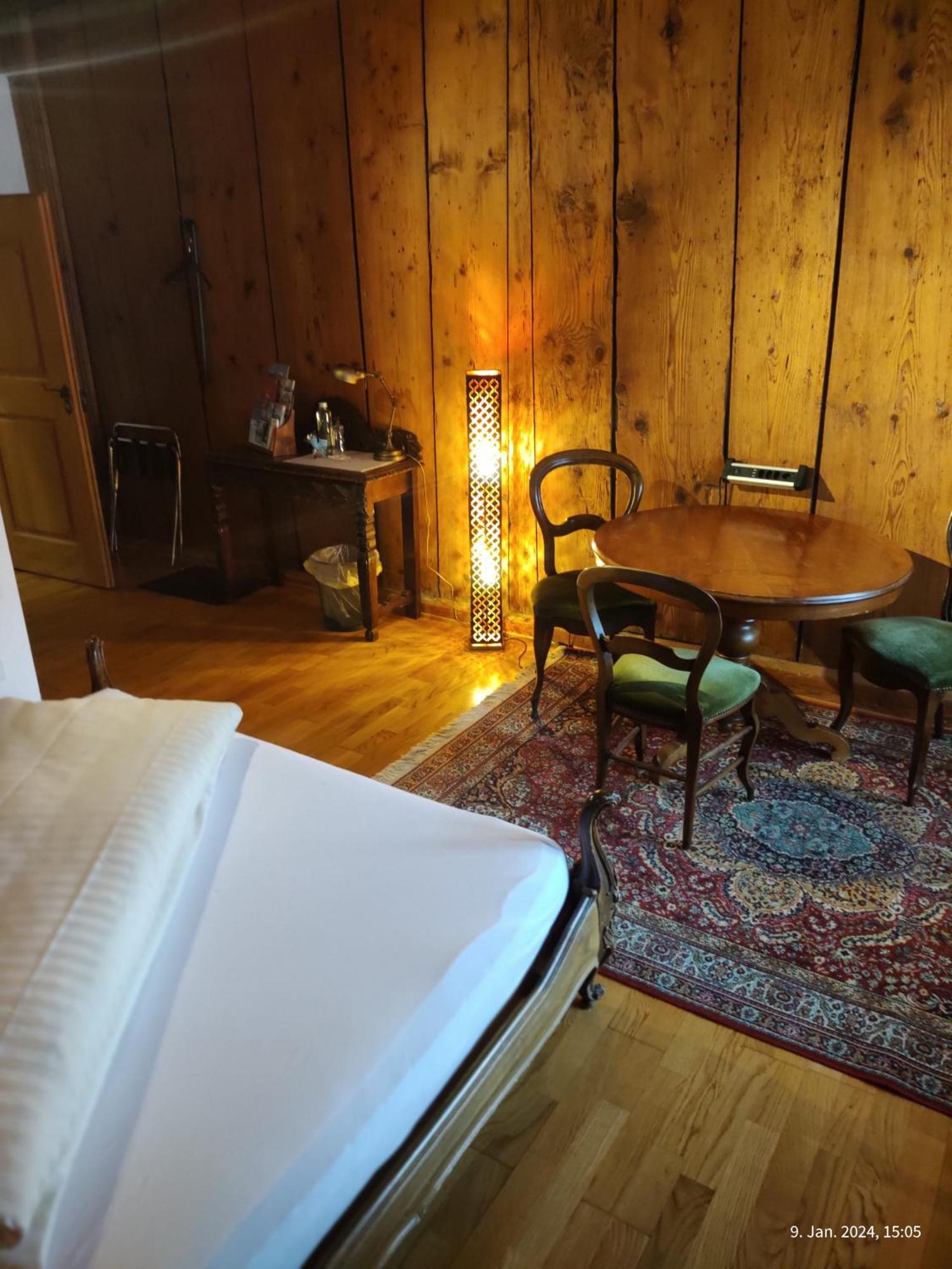 Gasthaus "Hotel Hirschen" Beromünster Extérieur photo